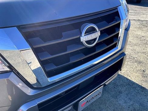 Used 2023 Nissan Armada SL w/ Captain's Chairs Package image 31