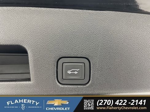 Used 2024 GMC Acadia AT4 w/ Luxury Package image 22