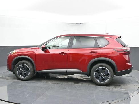 Used 2025 Nissan Rogue SV AWD/4WD image 8