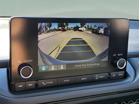 Certified 2023 Honda Accord LX image 22