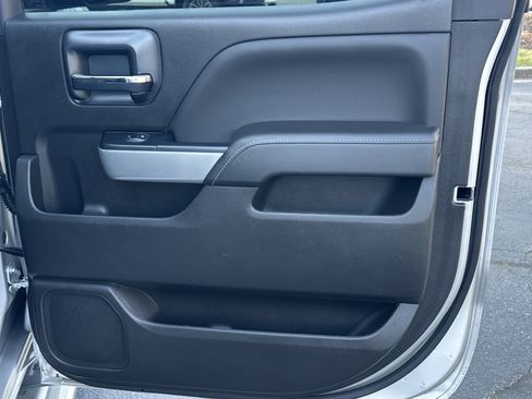 Used 2018 Chevrolet Silverado 1500 LT w/ All Star Edition image 17