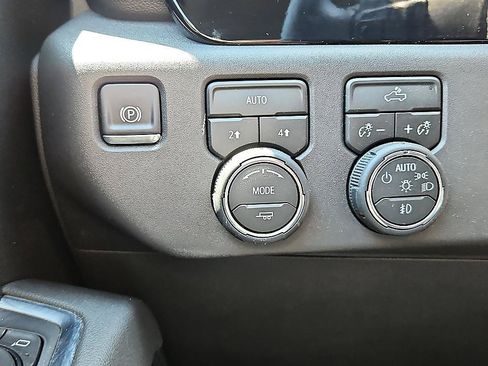 New 2026 Chevrolet Silverado 1500 RST w/ Convenience Package II AWD/4WD image 22