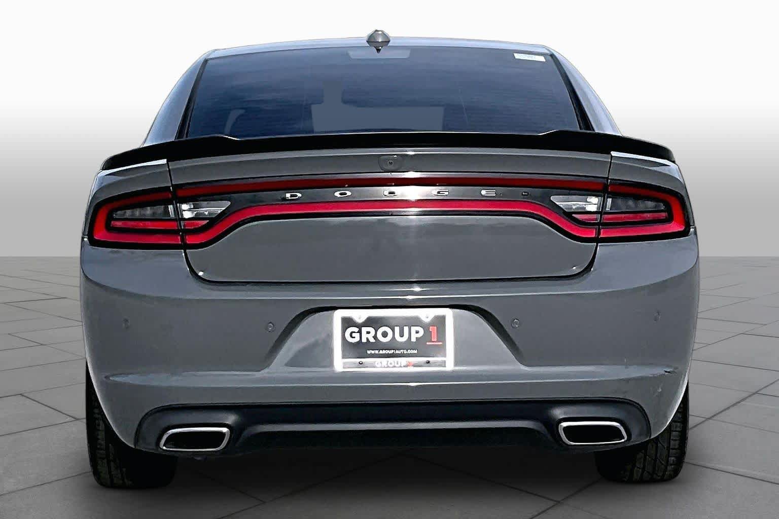 Used 2018 Dodge Charger SXT Plus w/ Quick Order Package 29J RWD image 4