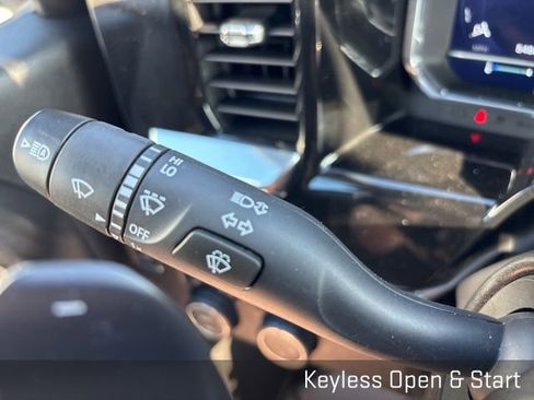 Used 2023 Chevrolet Silverado 1500 LT image 37