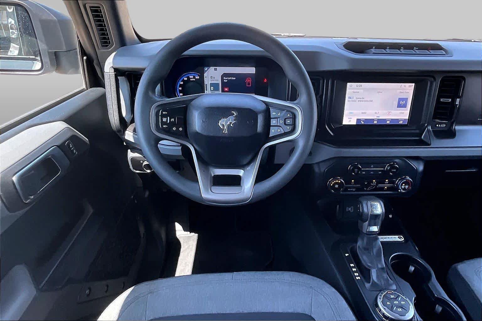 Used 2023 Ford Bronco 4-Door w/ Sasquatch Package AWD/4WD image 6