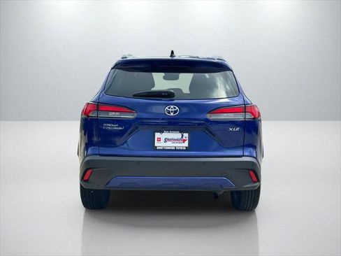 Certified 2025 Toyota Corolla Cross XLE w/ Convenience Package FWD image 6