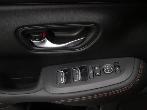 Used 2025 Honda HR-V Sport image 19