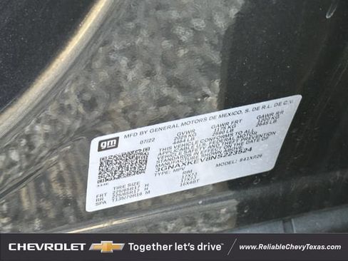 Used 2022 Chevrolet Equinox LT w/ LPO, Floor Liner Package FWD image 11