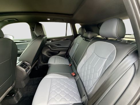 New 2026 Volkswagen Tiguan SEL R-Line image 21