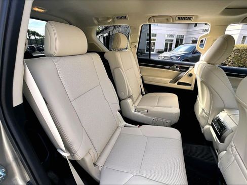 Used 2023 Lexus GX 460 Premium image 21