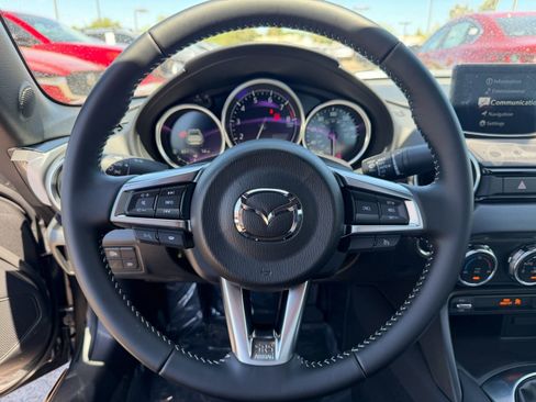 New 2026 MAZDA MX-5 Miata RF Grand Touring w/ Weather Package RWD image 20