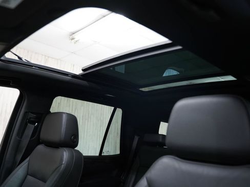 Used 2021 Chevrolet Tahoe Z71 AWD/4WD image 22