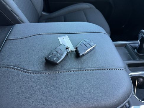 Used 2025 Chevrolet Silverado 1500 RST w/ Convenience Package II image 19