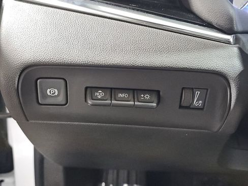 Certified 2022 Buick Enclave Avenir w/ Avenir Technology Package image 33