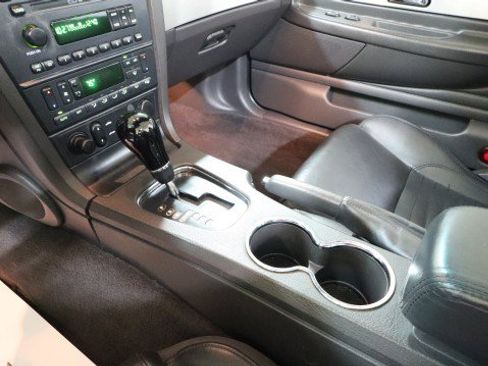 Used 2002 Ford Thunderbird image 16