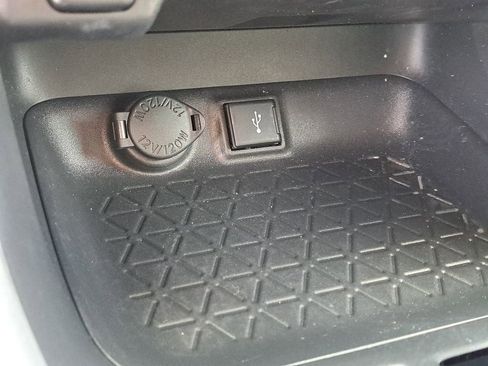 Certified 2020 Toyota RAV4 XLE image 25