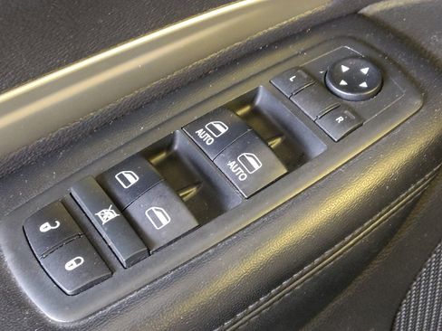 Used 2018 Dodge Durango SXT w/ Quick Order Package 2BB image 27