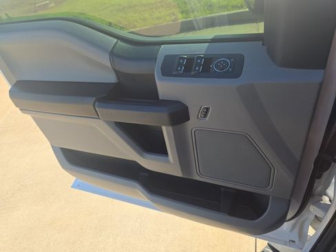 Used 2020 Ford F150 XL w/ Equipment Group 101A Mid AWD/4WD image 26