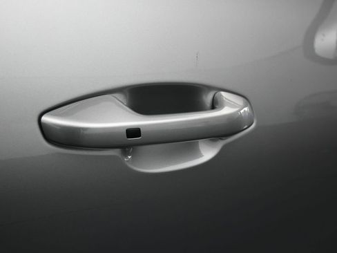 Used 2025 Kia Seltos EX w/ EX Sunroof Package image 38