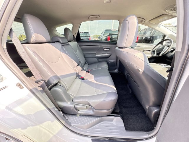Used 2012 Toyota Prius V Five FWD image 27