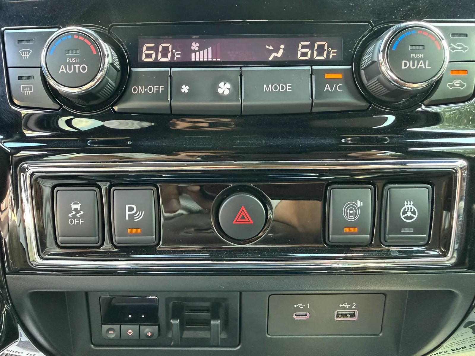 Used 2020 Nissan Titan Platinum Reserve w/ Protection Package 2 AWD/4WD image 20