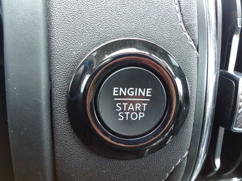 Used 2025 Ford Expedition Max Platinum AWD/4WD image 22