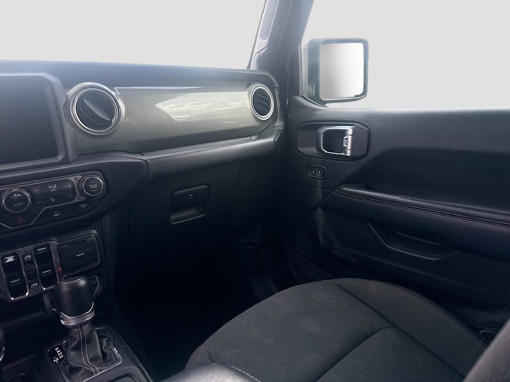 Certified 2022 Jeep Wrangler Unlimited Sahara w/ Cold Weather Group AWD/4WD image 24