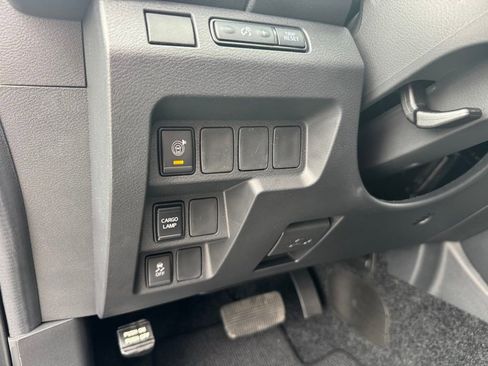 New 2026 Nissan Frontier SV AWD/4WD image 15