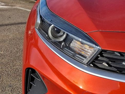 Used 2022 Kia Forte LXS image 9