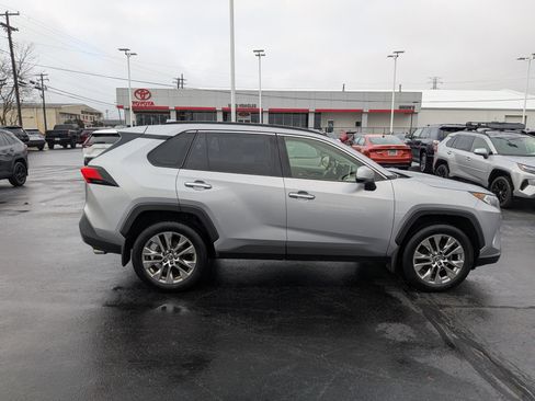 Used 2019 Toyota RAV4 Limited w/ All Weather Liner Package image 11