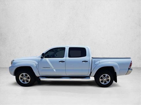 Used 2011 Toyota Tacoma PreRunner w/ SR5 Pkg #2 RWD image 7