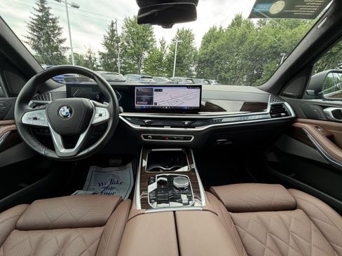 Certified 2026 BMW X7 xDrive40i AWD/4WD image 17