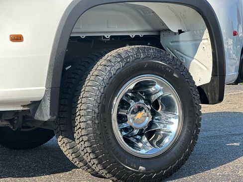 Used 2024 Chevrolet Silverado 3500 W/T AWD/4WD image 28