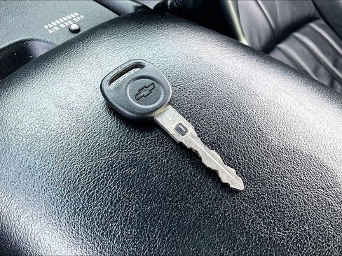 Used 2002 Chevrolet Corvette Coupe image 28