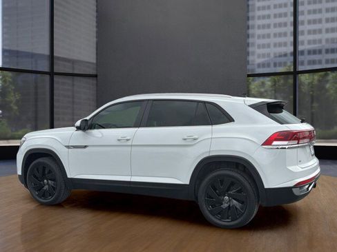 Used 2024 Volkswagen Atlas Cross Sport SE FWD image 14