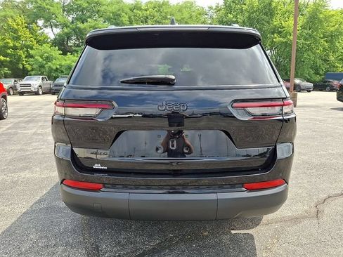 Certified 2023 Jeep Grand Cherokee L Laredo AWD/4WD image 9