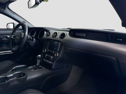 Used 2018 Ford Mustang GT Premium RWD image 29