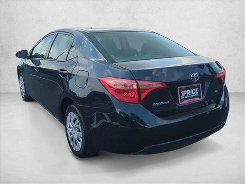 Used 2017 Toyota Corolla LE FWD image 8