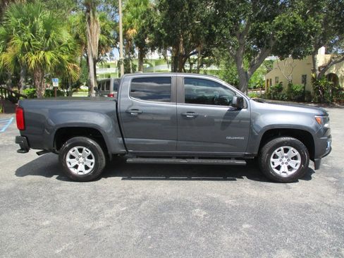 Used 2017 Chevrolet Colorado LT w/ LT Convenience Package RWD image 3