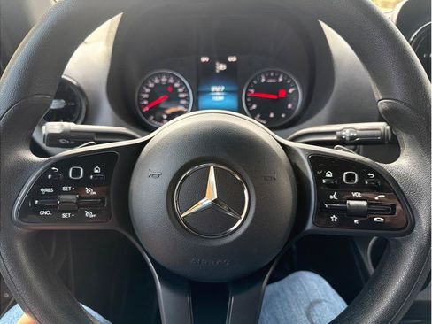 Used 2023 Mercedes-Benz Sprinter 2500 image 13