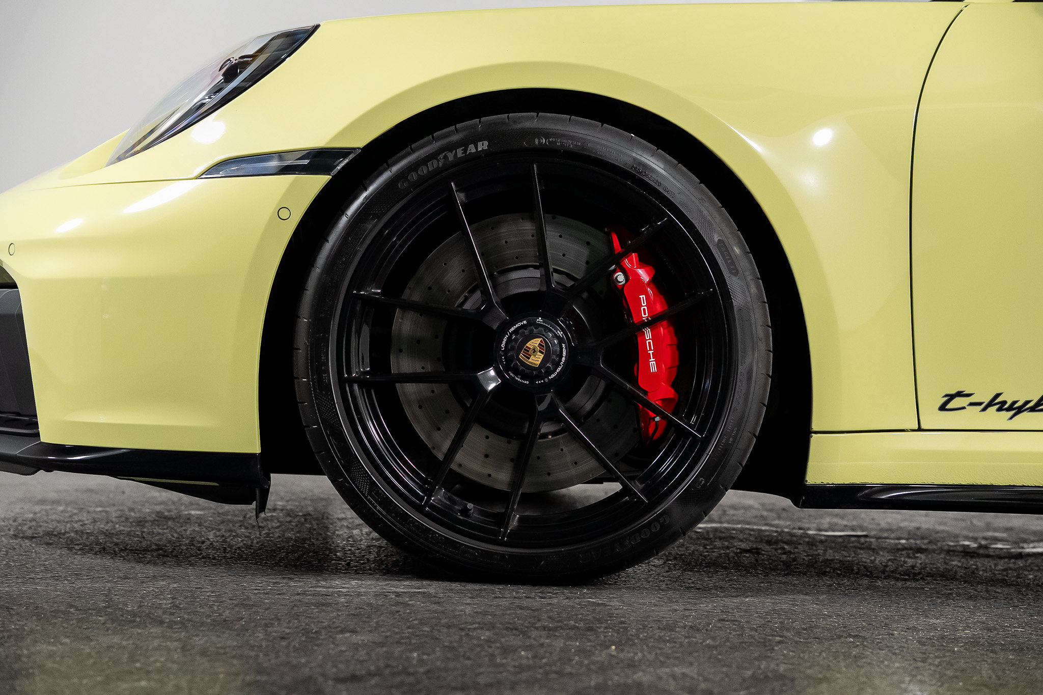 Used 2026 Porsche 911 Carrera GTS RWD image 18