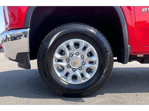 Used 2023 Chevrolet Silverado 2500 LTZ AWD/4WD image 10