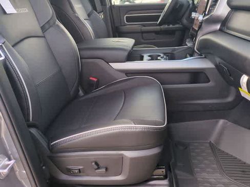 New 2026 RAM 2500 Laramie w/ Night Edition AWD/4WD image 22