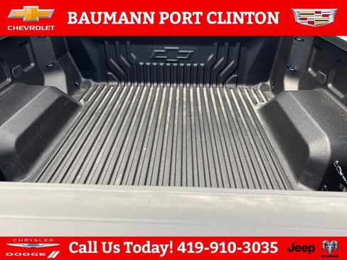 Used 2024 Chevrolet Silverado 1500 LT AWD/4WD image 23