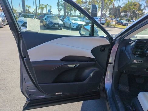 Used 2023 Lexus RX 350 Premium image 15