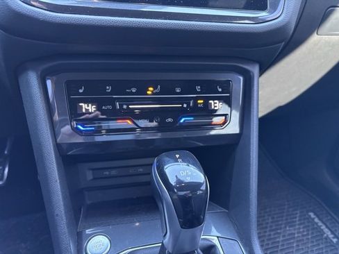 Used 2022 Volkswagen Tiguan SEL R-Line image 20