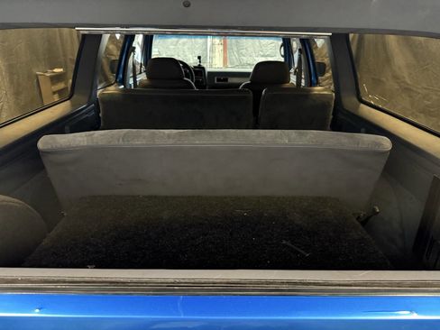 Used 1987 GMC Suburban 2WD image 19