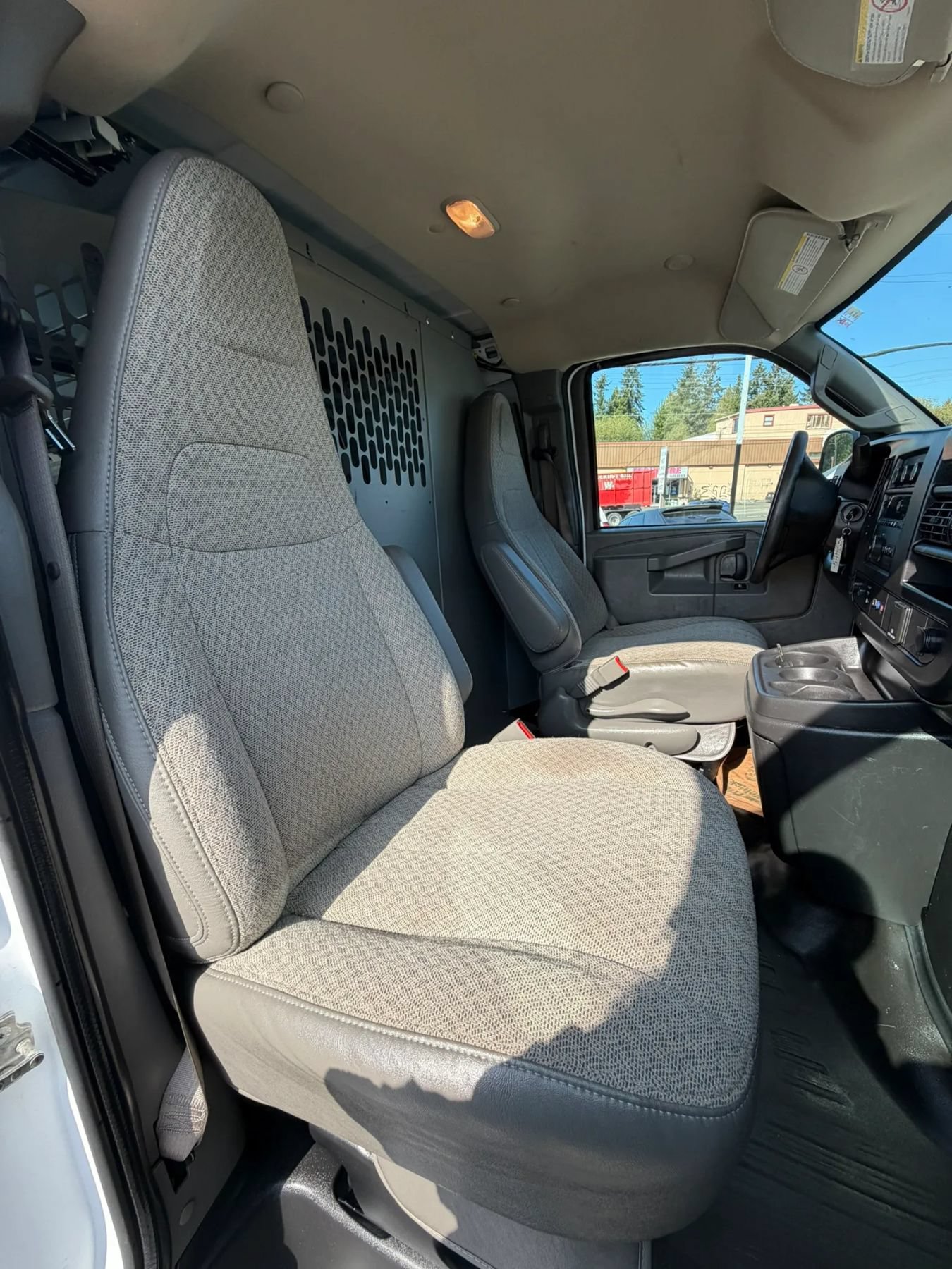 Used 2023 GMC Savana 2500 Extended w/ Driver Convenience Package RWD image 27
