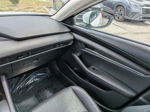 Used 2021 MAZDA MAZDA3 s FWD image 16