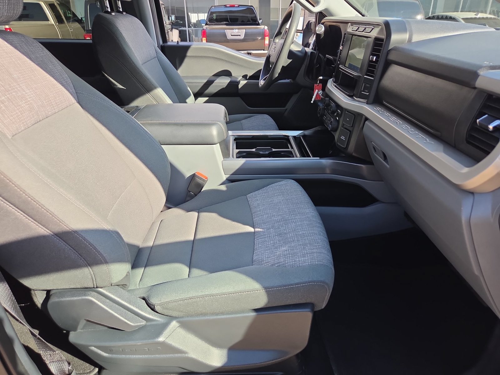 Used 2024 Ford F250 XLT w/ FX4 Off-Road Package AWD/4WD image 26